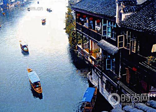 点击图片进入第一页